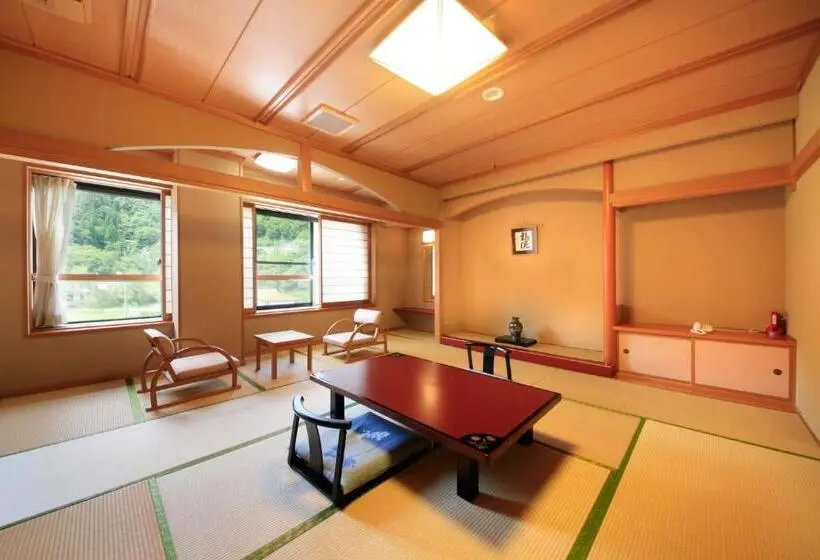 スタンダード4人部屋, 湯元ホテル阿智川