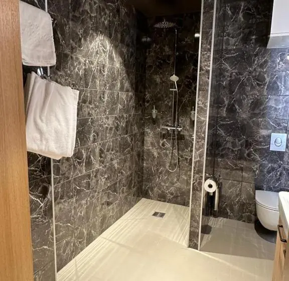 اتاق خانوادگی, Grand Post Hotel Rovaniemi