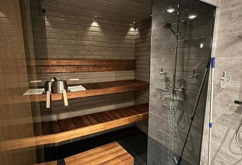 سوییت جونیور, Grand Post Hotel Rovaniemi