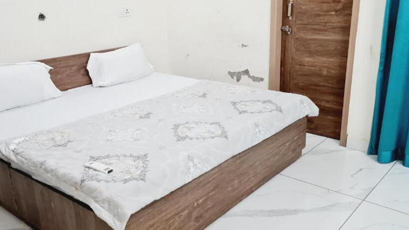 Номер Economy, 85 The Ganges