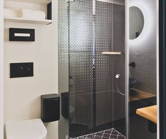 家庭间, Blaue Rose Digital Check In