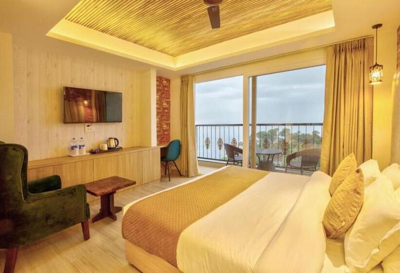 带阳台的豪华间, Katson Castle Dharamshala