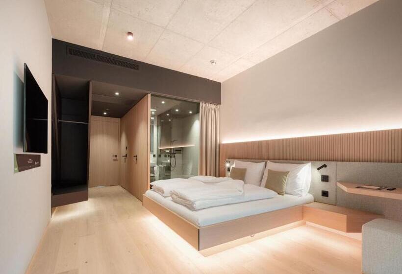 חדר סופריור, Loxone Campus