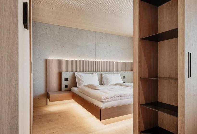 סוויטה, Loxone Campus