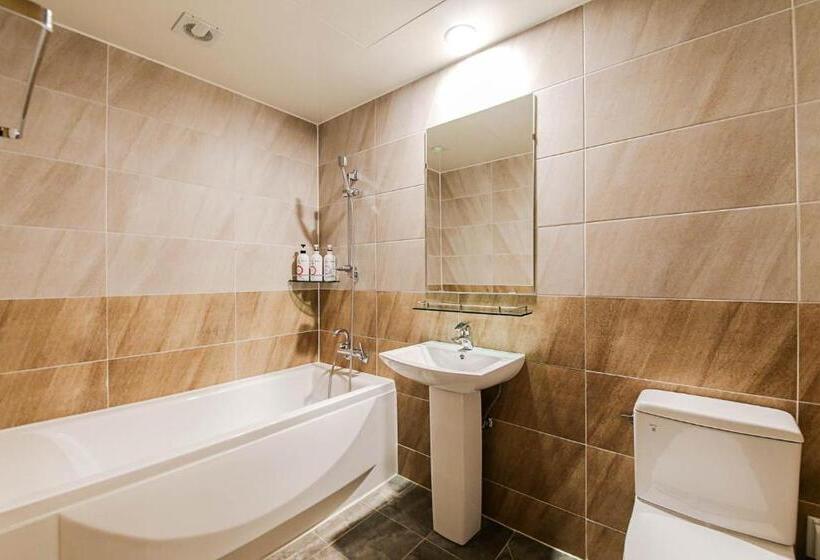 סוויטה משפחתית, 어라연 관광호텔 영월