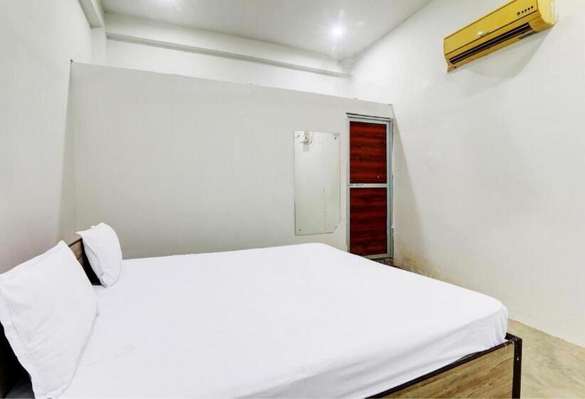 三人经典房间, Oyo Desi Chulha Restaurant