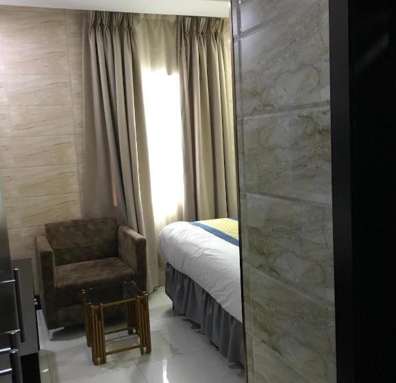 اتاق استاندارد, Quince Garden