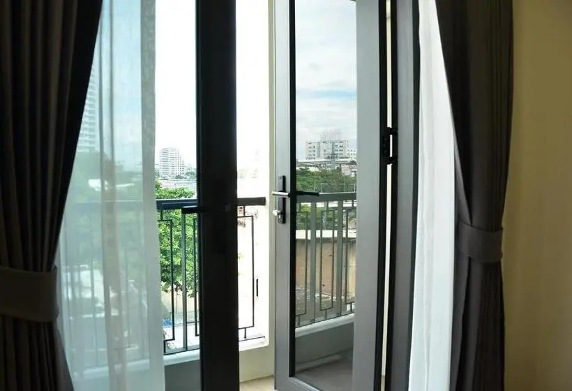 اتاق لوکس با بالکن, Norn Riverside Bangkok Hotel นอนริมน้ำ