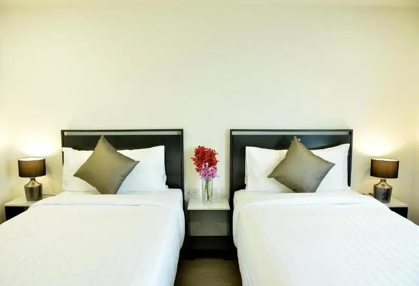 Deluxe room with river view, Norn Riverside Bangkok Hotel นอนริมน้ำ