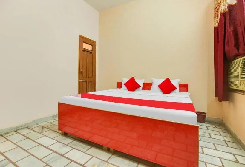 Classic Kolmen Hengen Huone, Oyo Flagship 81203 Hotel Moonlight
