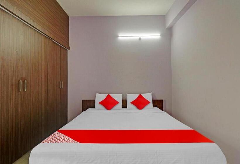 Habitació Triple Clàssica, Oyo Flagship 81320 Hotel Dcresent