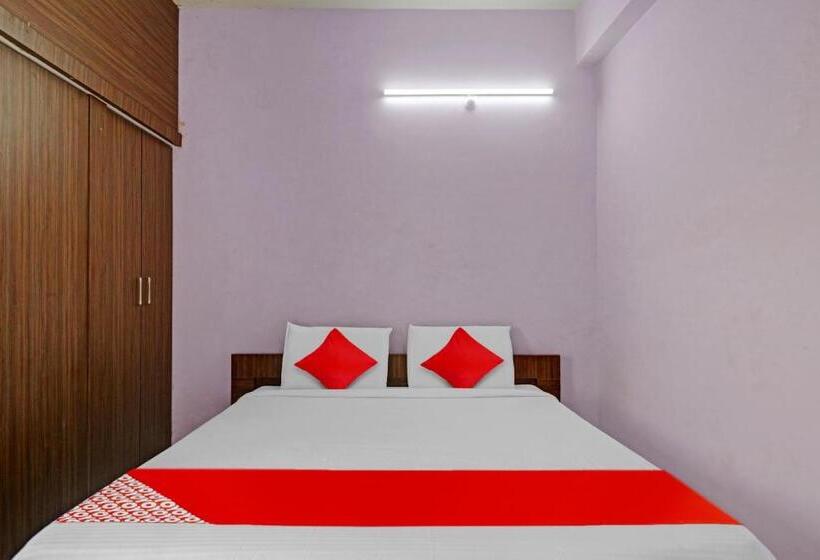 Habitació Triple Clàssica, Oyo Flagship 81320 Hotel Dcresent