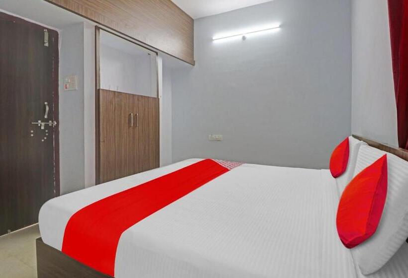 Habitació Triple Clàssica, Oyo Flagship 81320 Hotel Dcresent