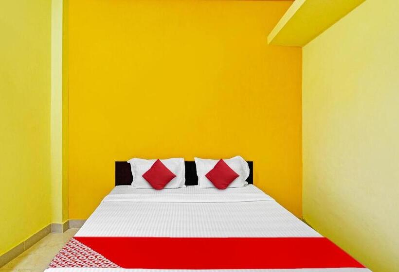 اتاق کلاسیک سه تخته, Oyo Flagship Hotel Shree Krishna