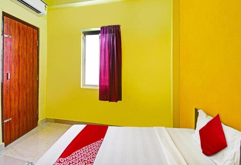 اتاق کلاسیک سه تخته, Oyo Flagship Hotel Shree Krishna