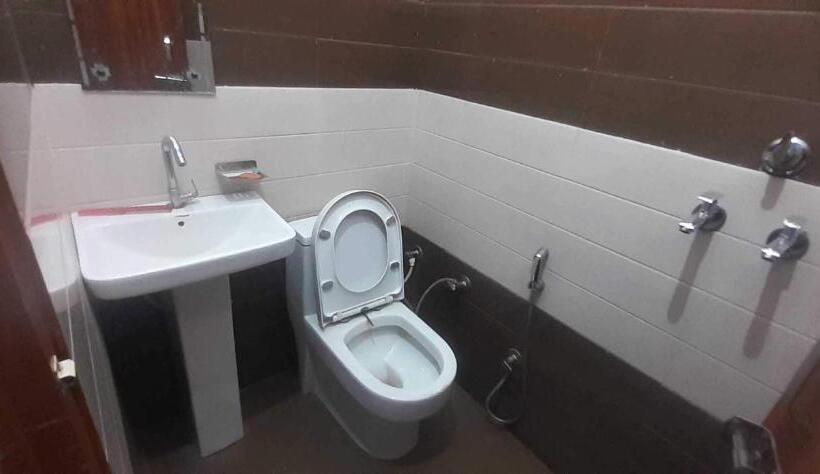 Трехместный Номер Классика, O Red Royals