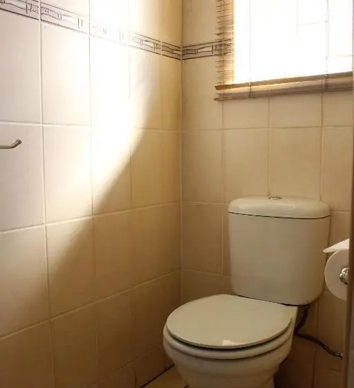 コンフォートトリプルルーム, Accommodation At Potch Guesthouse
