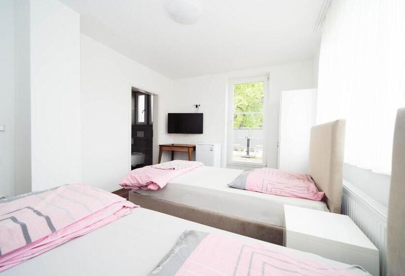 スタンダードルーム, Pension Diloyal