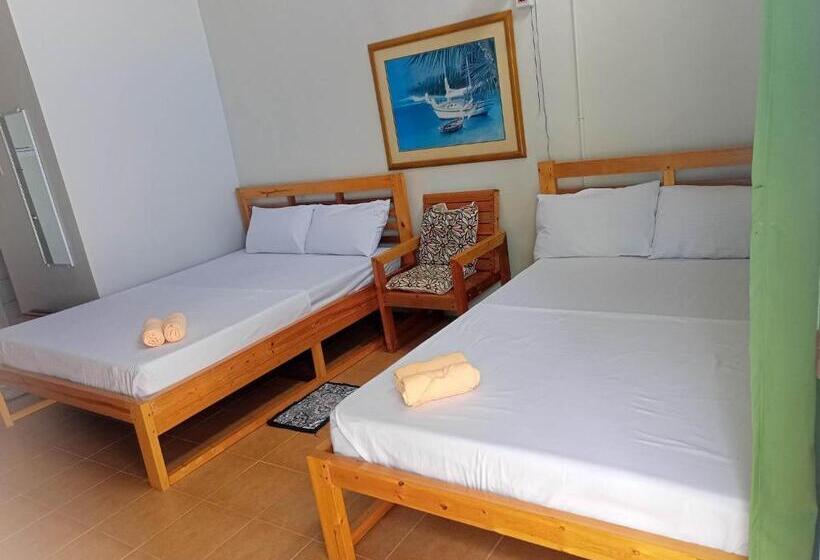 سوییت خانوادگی, Playa De Bombora Inn