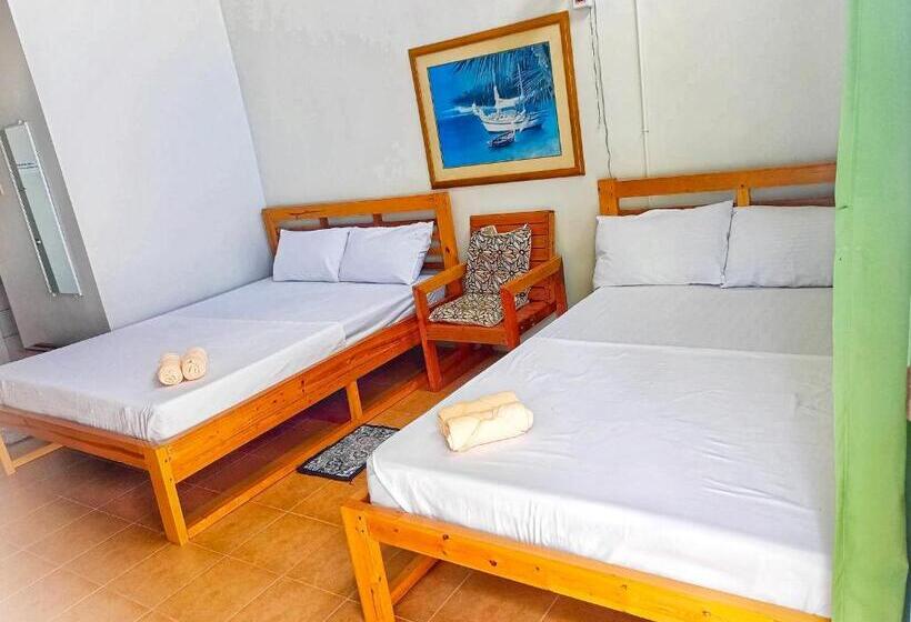 سوییت خانوادگی, Playa De Bombora Inn