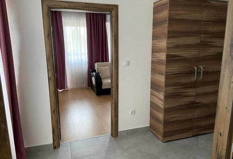 اتاق استاندارد سه نفره, Prenoćište Srbija