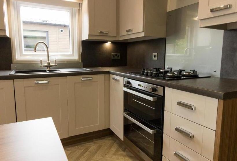 Дом 2 Спальни, Hunters Quay Holiday Village