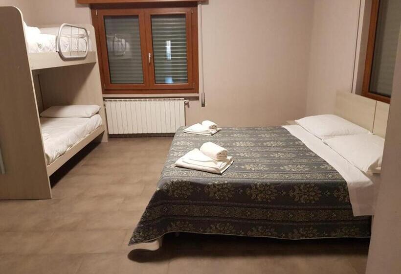 Четырехместный Номер Стандарт, Villa Quies