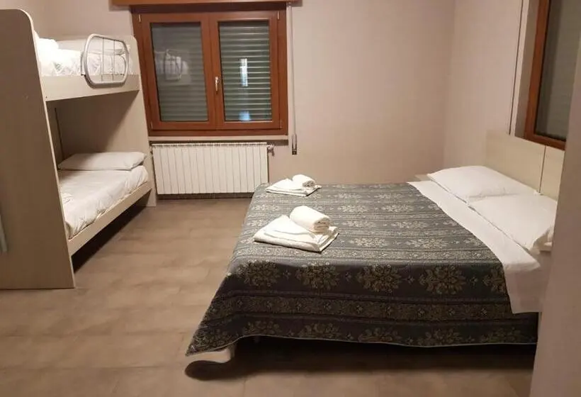 スタンダード4人部屋, Villa Quies