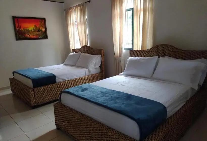 Talo 4 Makuuhuonetta, Casa Flórez Hotel Campestre