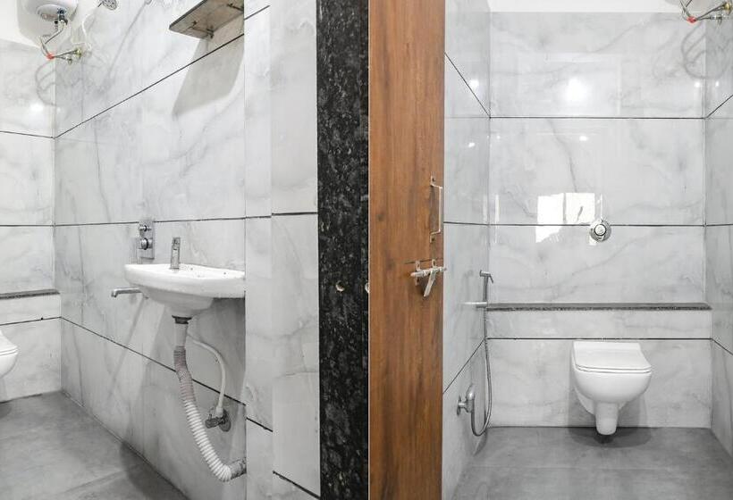 패밀리 룸, Fabhotel Shree Khatu Shyam Palace