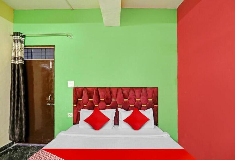 トリプルクラシックルーム, Oyo Flagship Dream Stay