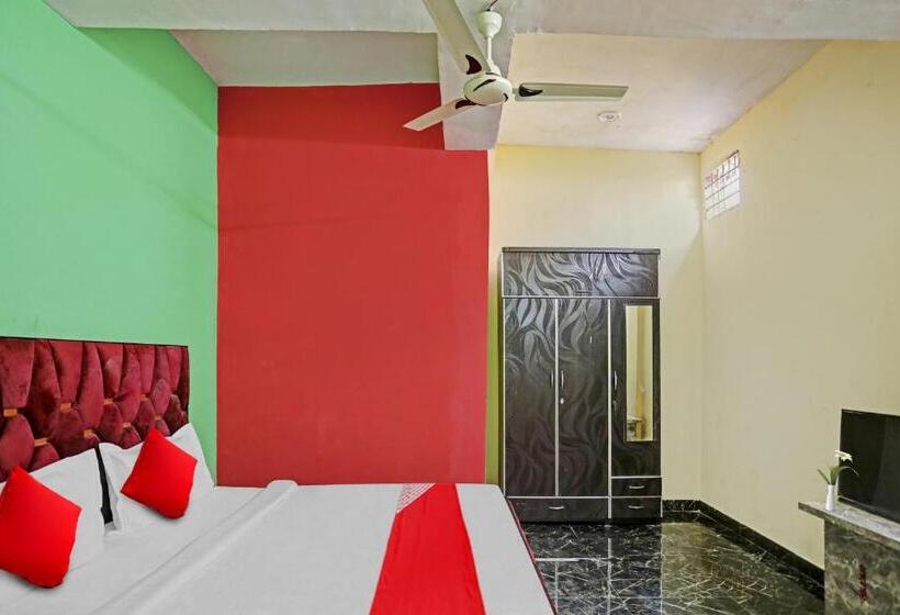 トリプルクラシックルーム, Oyo Flagship Dream Stay