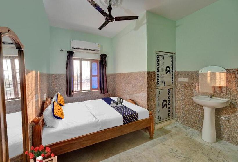 Pokój Trzyosobowy Klasyczny, Spot On Gate Way Guest House