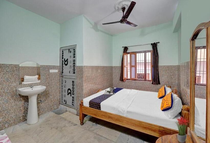 Pokój Trzyosobowy Klasyczny, Spot On Gate Way Guest House