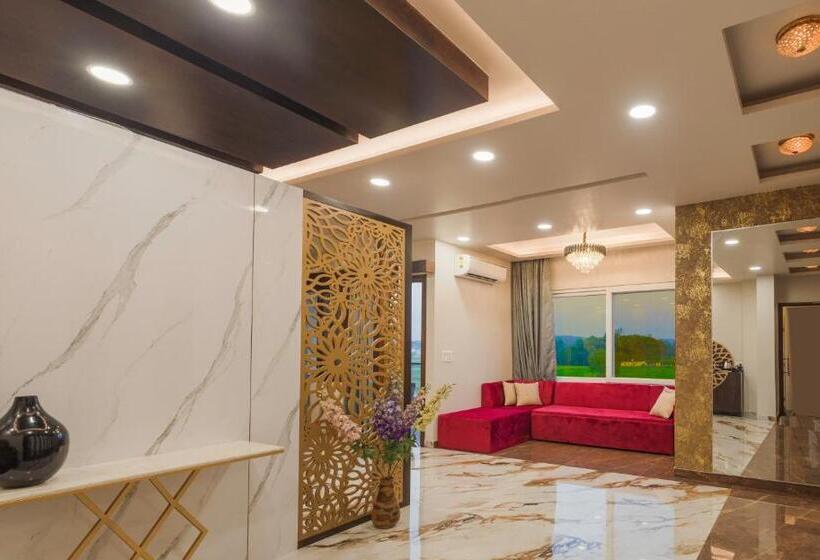 סוויטה נוף להרים, Tathastu