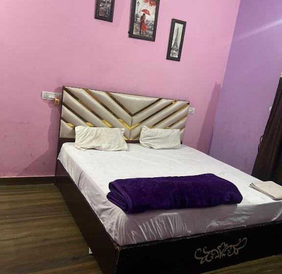 חדר קלאסי לשלושה, Oyo Hotel Star 7