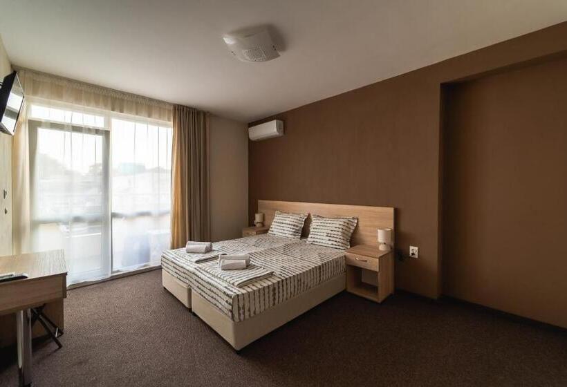 اتاق لوکس با بالکن, къща за гости фоти