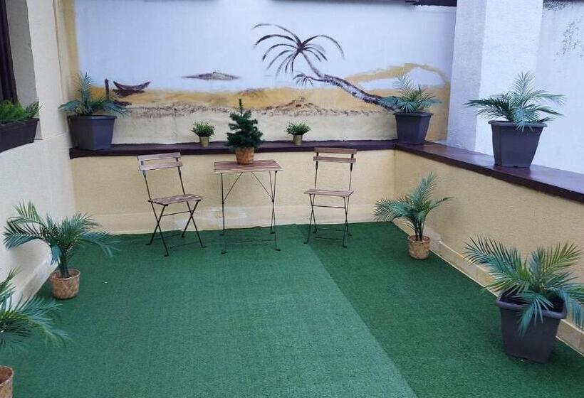 اتاق لوکس, Ambiennt