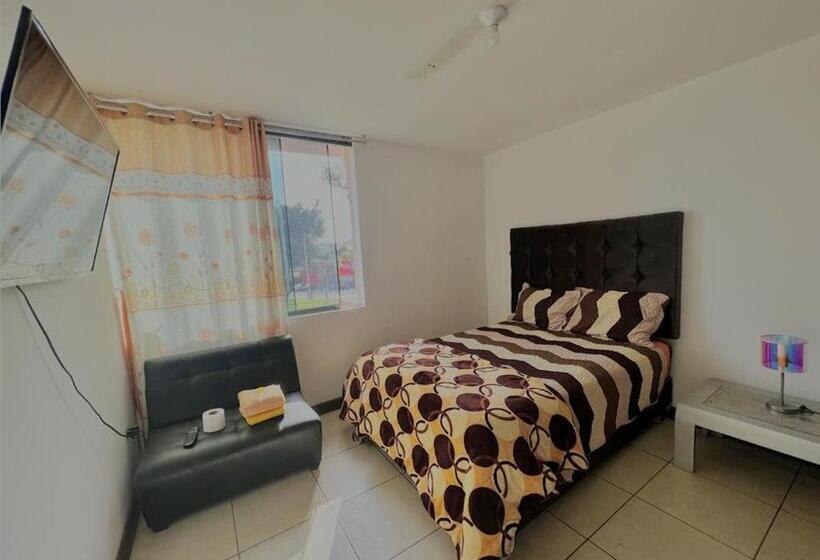 Номер Стандарт, Residencia Monterrico