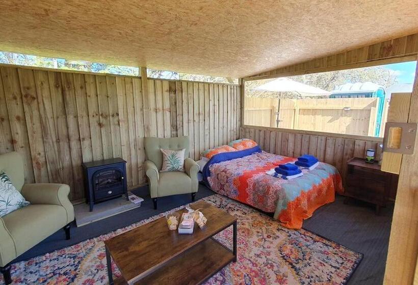 شاليه غرفة نوم واحدة, Willow Hill Farm Club