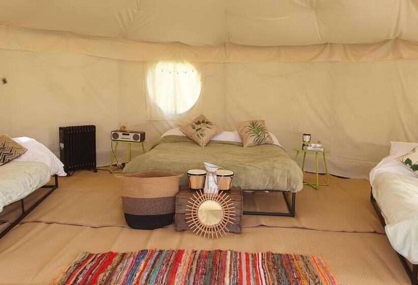 غرفة ديلوكس عائلية, Willow Hill Farm Club