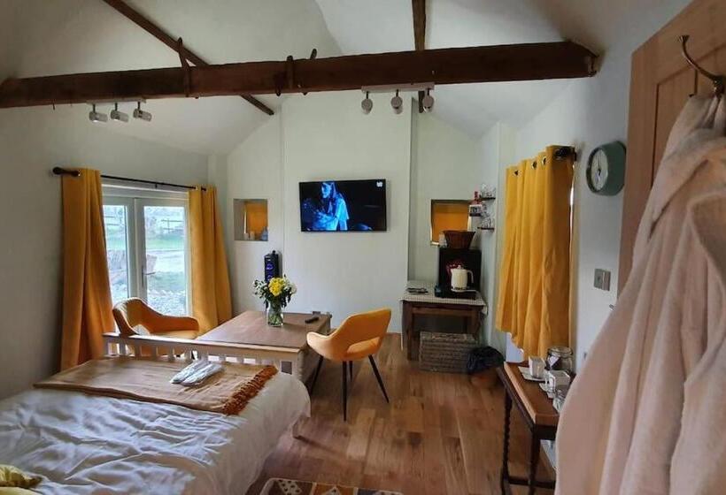 غرفة ديلوكس, Willow Hill Farm Club