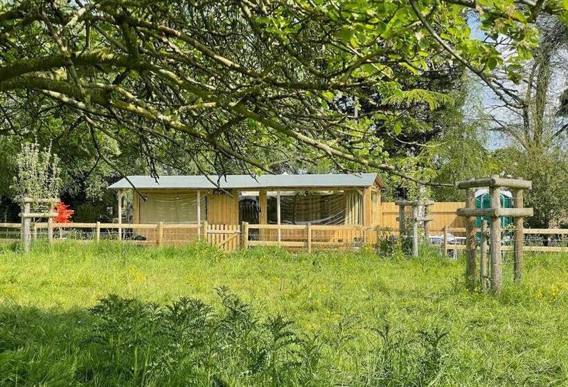 Шале 1 Спальня, Willow Hill Farm Club