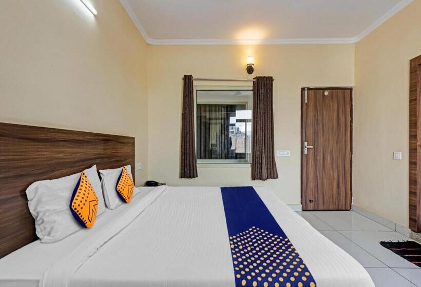 スタンダードルーム, Spot On 81139 Hotel Pearl Inn