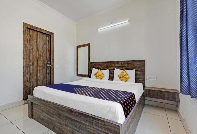 スタンダードルーム, Spot On 81139 Hotel Pearl Inn