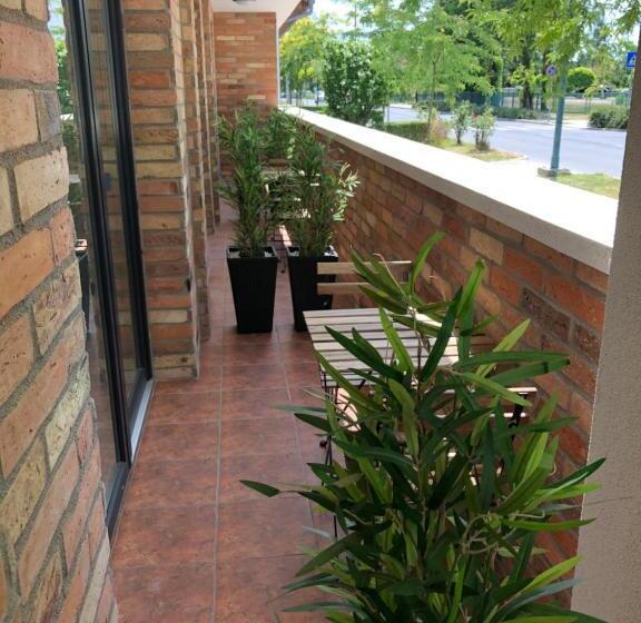 آپارتمان 1 خوابه با تراس, Castellum Apartmanház