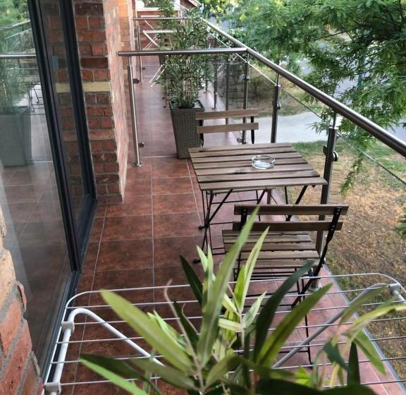 آپارتمان 1 خوابه با بالکن, Castellum Apartmanház