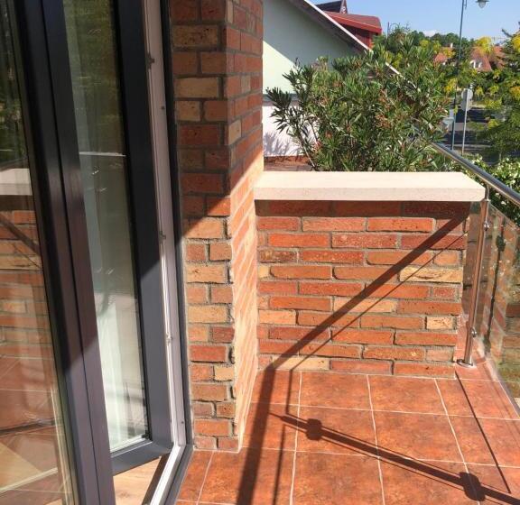 آپارتمان 1 خوابه با بالکن, Castellum Apartmanház