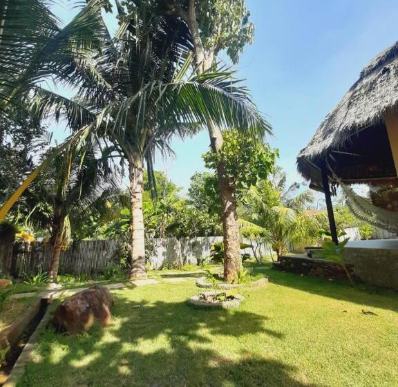 غرفة قياسية ثلاثية مزودة بتراس, Jeju Cottages