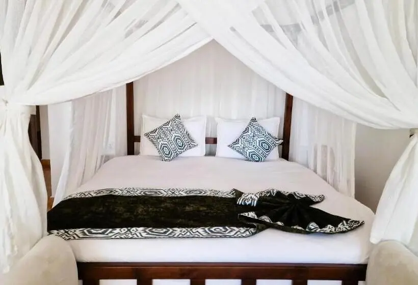 2 Bedroom Suite